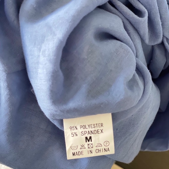 Leopard print ruffle dress with low front and open back - Picture 4 of 4